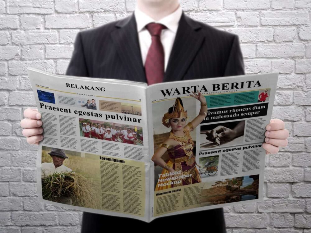  Newspaper Mockup 